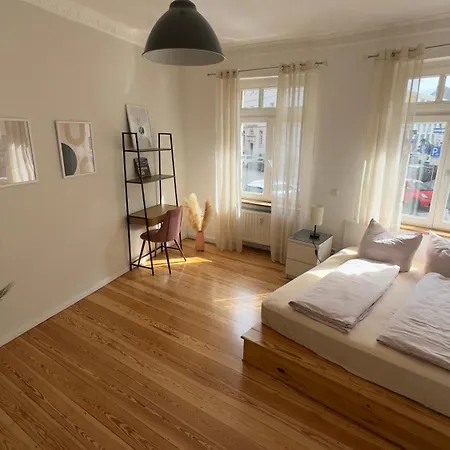 Design Apartment Hindenburg In Neustadt An Der Weinstrasse Exterior photo